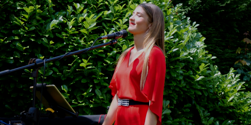 Música para eventos en Cantabria. Música para Bodas en Cantabria, música para fiestas privadas en Cantabria, música para eventos corporativos y organización de espectáculos en Cantabria. Grupos de Música y DJ´s para eventos en Cantabria