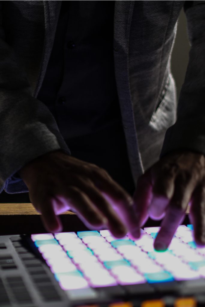 Música para eventos en Cantabria. Música para Bodas en Cantabria, música para fiestas privadas en Cantabria, música para eventos corporativos y organización de espectáculos en Cantabria. Grupos de Música y DJ´s para eventos en Cantabria
